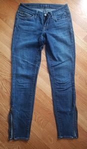 Jessica Simpson capris zipper jean pants